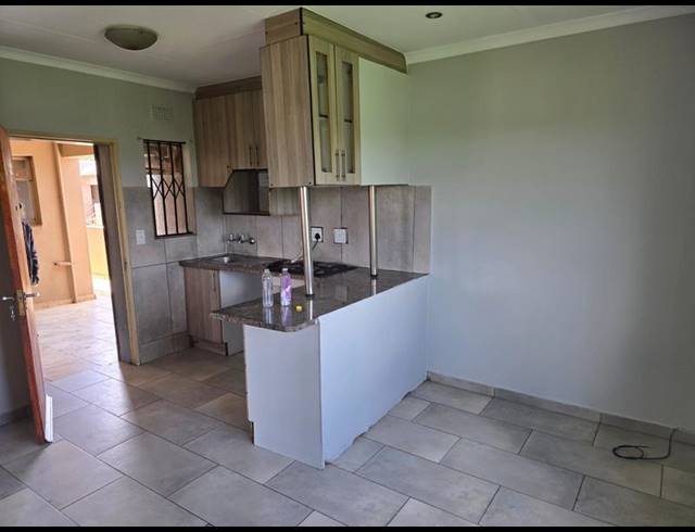 2 BEDROOM APARTMENT FOR SALE IN FLEURHOF